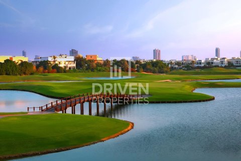 Apartment in Emirates Hills, Dubai 2 bedrooms, 113 sq.m. № 19428 - photo 11