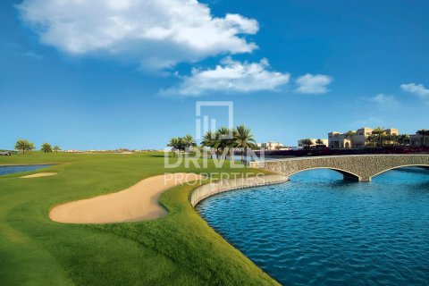 Apartment in Emirates Hills, Dubai 2 bedrooms, 113 sq.m. № 19428 - photo 8