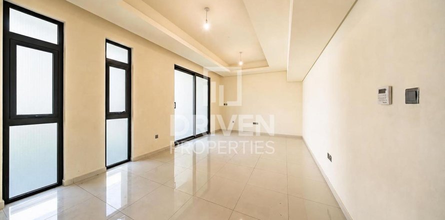 Townhouse in Dubai 3 bedrooms, 175.03 sq.m. № 138671