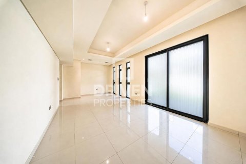 Townhouse in Dubai 3 bedrooms, 175.03 sq.m. № 138671 - photo 2