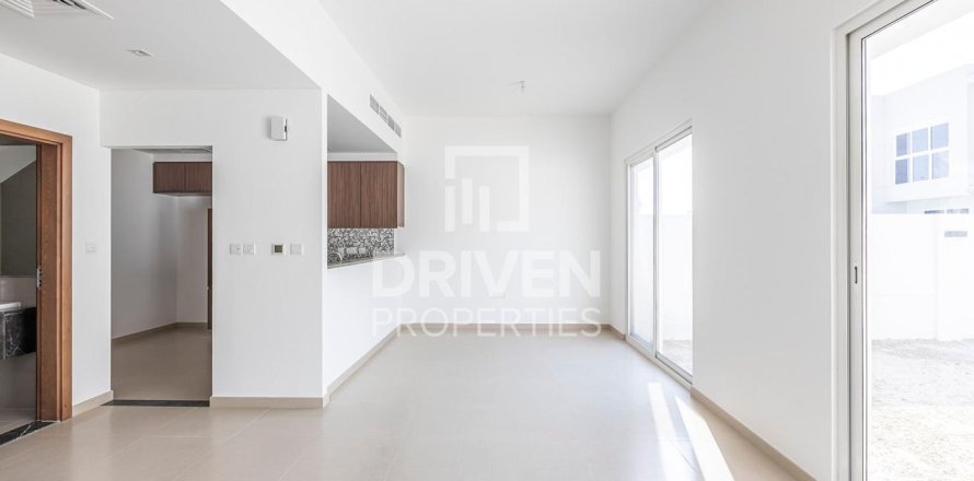 Таунхаус в Arabella Townhouses, Мудон, Дубай, 3 спальни, 159.42м², № 138665