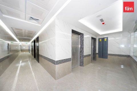 Bâtiment à International City, Dubai, 2536.5 m², № 67493 - photo 3