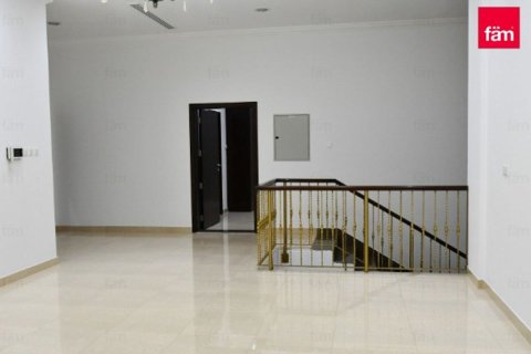 Villa en Dubai, 5 dormitorios, 1193 m², № 67495 - foto 12