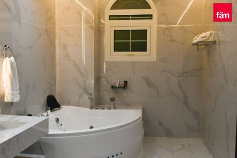 Villa en Dubai, 5 dormitorios, 1193 m², № 67495 - foto 28