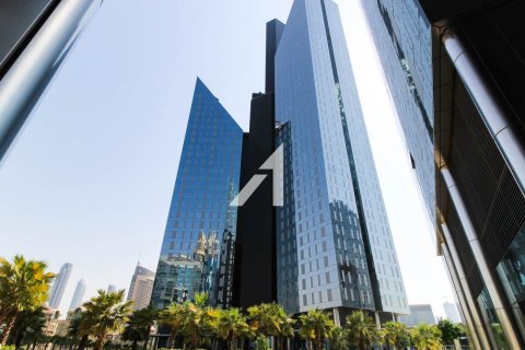 Купить квартиру в Дубае: 2 спальни, 195.1м², № 69092 - фото 13