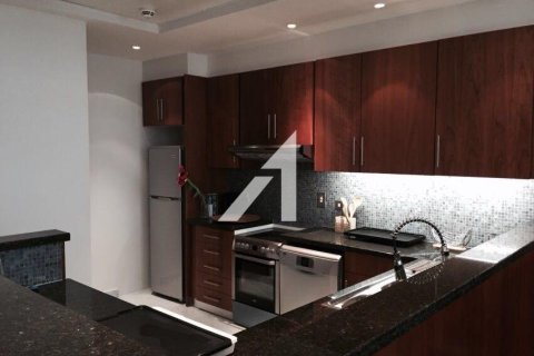 Купить квартиру в Дубае: 2 спальни, 195.1м², № 69092 - фото 3