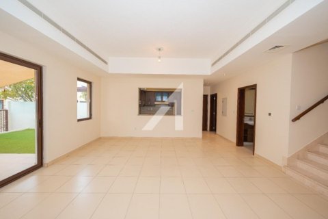 Villa in Dubai 3 bedrooms, 226.8 sq.m. № 69093 - photo 2