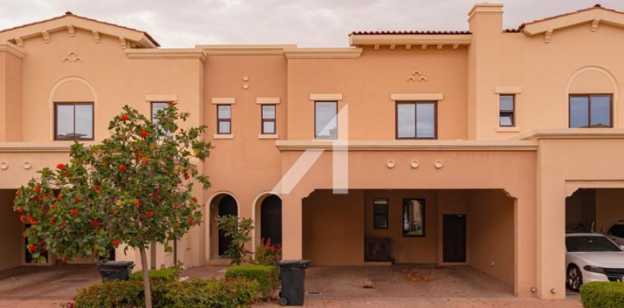 Villa in Dubai 3 bedrooms, 226.8 sq.m. № 69093