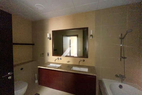 Apartamento en Tiara Residences, Dubai, 2 dormitorios, 155.8 m², № 69083 - foto 2