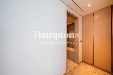 Apartment in Downtown Dubai (Downtown Burj Dubai), Dubai 2 bedrooms, 112.73964856 sq.m. № 64480 - photo 2