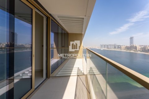 Снять в аренду квартиру в EMAAR Beachfront, Dubai Harbour, Дубай: 1 спальня, 73м², № 15699 - фото 1