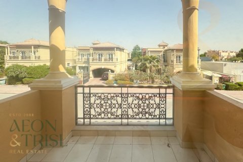 Villa en Victory Heights, Dubai Sports City, Dubai, 3 dormitorios, 270 m², № 60781 - foto 5