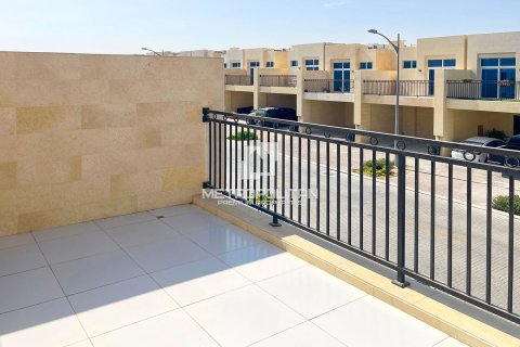 Maison de ville à DAMAC Hills (Akoya by DAMAC), Dubai, 3 chambres, 159 m², № 8849 - photo 3