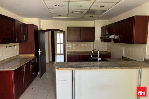 Adosado en Dubai, 3 dormitorios, 523.7 m², № 55607 - foto 5