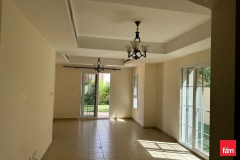 Adosado en Dubai, 3 dormitorios, 523.7 m², № 55607 - foto 3