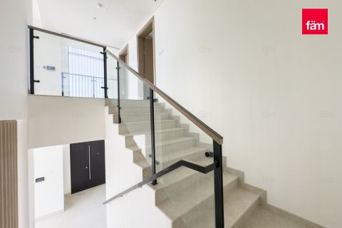 Villa in Al Furjan, Dubai 4 bedrooms, 584.5 sq.m. № 49897 - photo 21