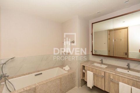 Apartment in Address Harbour Point, Dubai Creek Harbour (The Lagoons), Dubai 2 bedrooms, 101.73 sq.m. № 129858 - photo 13