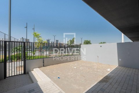 Adosado en Mudon, Dubai, 3 dormitorios, 177.72 m², № 129849 - foto 3