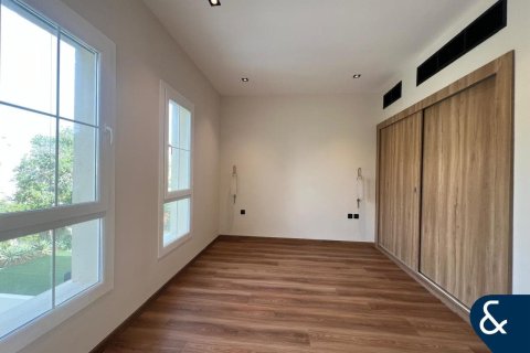 Villa in Springs 6, The Springs, Dubai 3 bedrooms, 157 sq.m. № 74815 - photo 13