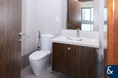 Apartment in Business Bay, Dubai 2 bedrooms, 119 sq.m. № 98791 - photo 7