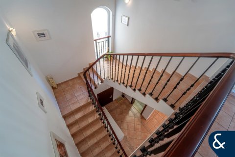 Townhouse in Dubai Investment Park, Dubai 4 bedrooms, 454 sq.m. № 98855 - photo 9