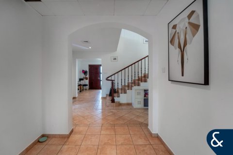 Townhouse in Dubai Investment Park, Dubai 4 bedrooms, 454 sq.m. № 98855 - photo 8