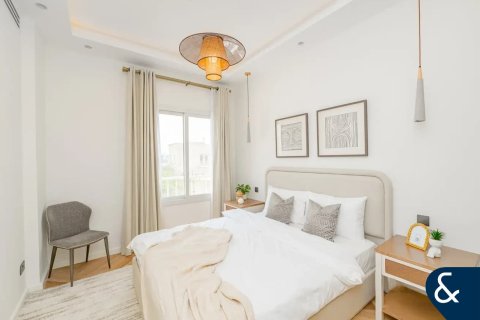 Снять в аренду таунхаус в Springs 10, The Springs, Дубай: 3 спальни, 228м², № 98845 - фото 9