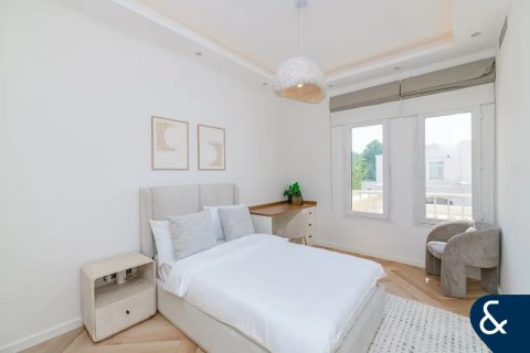 Снять в аренду таунхаус в Springs 10, The Springs, Дубай: 3 спальни, 228м², № 98845 - фото 8