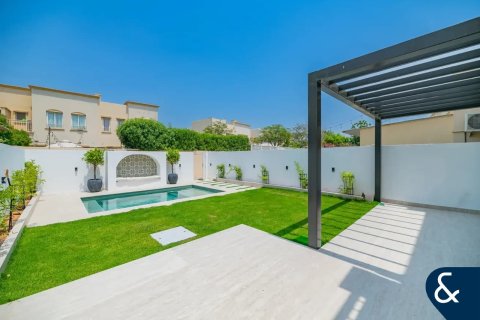 Таунхаус в Springs 10, The Springs, Дубай, 3 спальни, 228м², № 98845