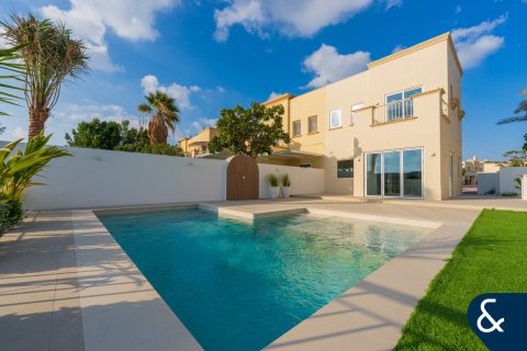 Снять в аренду виллу в Springs 11, The Springs, Дубай: 3 спальни, 167м², № 98847 - фото 3