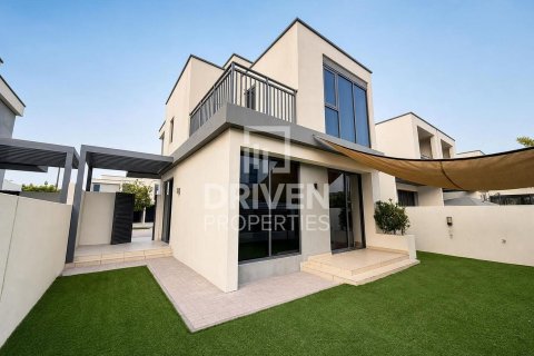 Villa in Maple at Dubai Hills Estate, Dubai Hills Estate, Dubai 4 bedrooms, 271.28 sq.m. № 141016