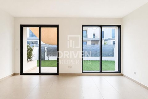 Villa in Maple at Dubai Hills Estate, Dubai Hills Estate, Dubai 4 bedrooms, 271.28 sq.m. № 141016 - photo 3