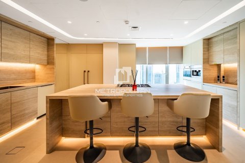 Penthouse in Dubai Marina, Dubai 4 bedrooms, 562 sq.m. № 73865 - photo 13