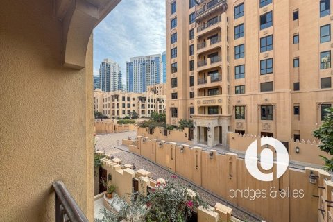 Apartamento en Old Town, Dubai, 1 dormitorio, 85 m², № 98124