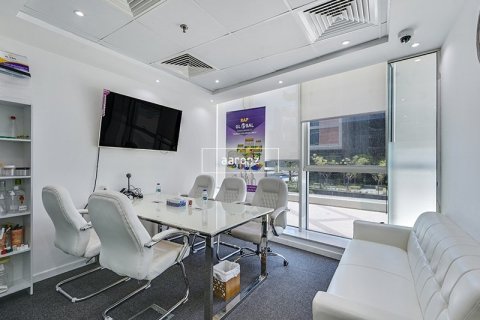 Office in Business Bay, Dubai 63.9 sq.m. № 49689 - photo 1