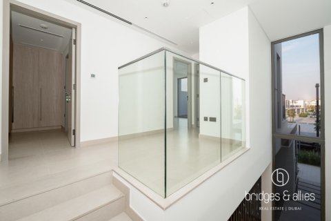 Villa in Dubai 3 bedrooms, 140.4 sq.m. № 78084 - photo 6