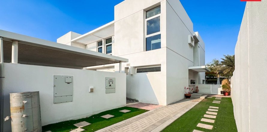 Villa à Dubai, 3 chambres, 291.7 m², № 100029