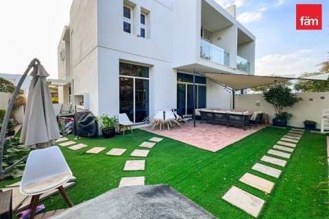 Villa à Dubai, 3 chambres, 291.7 m², № 100029 - photo 18