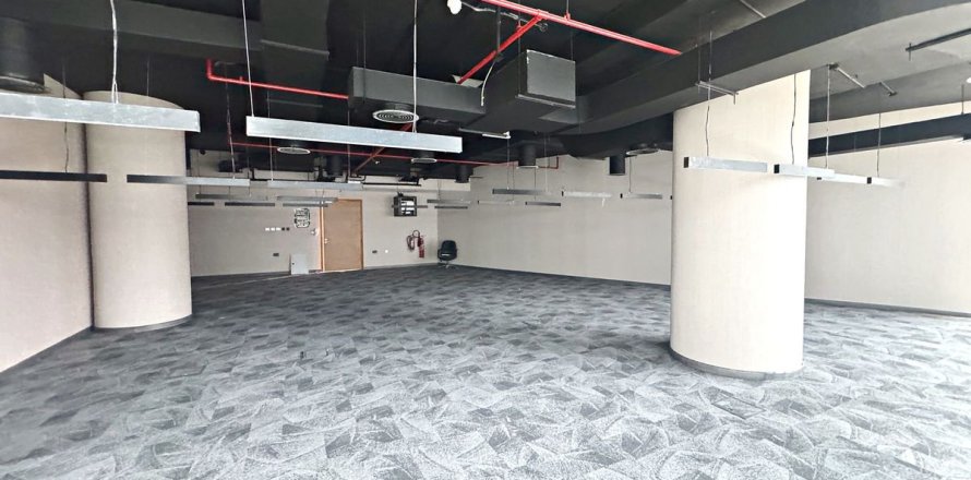 Office in Dubai 164.6 sq.m. № 135155