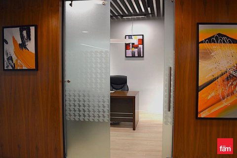 Office in Business Bay, Dubai 145.5 sq.m. № 23569 - photo 14