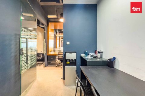 Office in Business Bay, Dubai 145.5 sq.m. № 23569 - photo 17