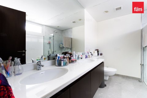 Villa en Dubai, 4 dormitorios, 322.9 m², № 97773 - foto 6