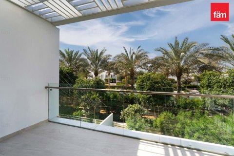 Villa en Dubai, 4 dormitorios, 322.9 m², № 97773 - foto 4