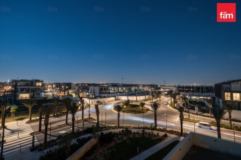 Снять в аренду таунхаус в Дубае: 3 спальни, 190.9м², № 97775 - фото 10