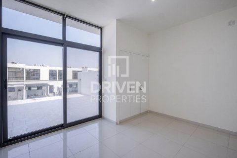 Townhouse in Dubai 3 bedrooms, 151.8 sq.m. № 137212 - photo 7