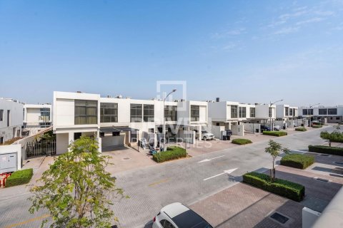 Townhouse in Dubai 3 bedrooms, 151.8 sq.m. № 137212 - photo 12