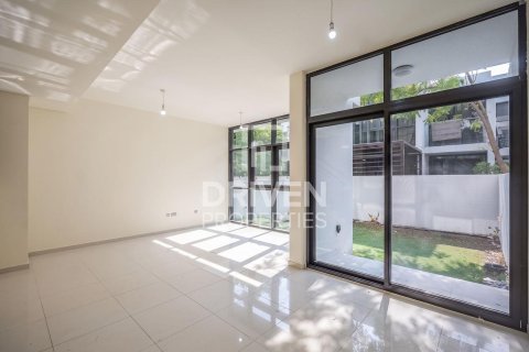 Townhouse in Dubai 3 bedrooms, 151.8 sq.m. № 137212 - photo 24