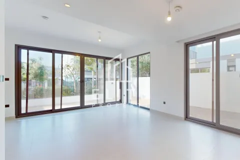 Снять в аренду виллу в Aura, Tilal Al Ghaf, Дубай: 4 спальни, № 69806 - фото 27