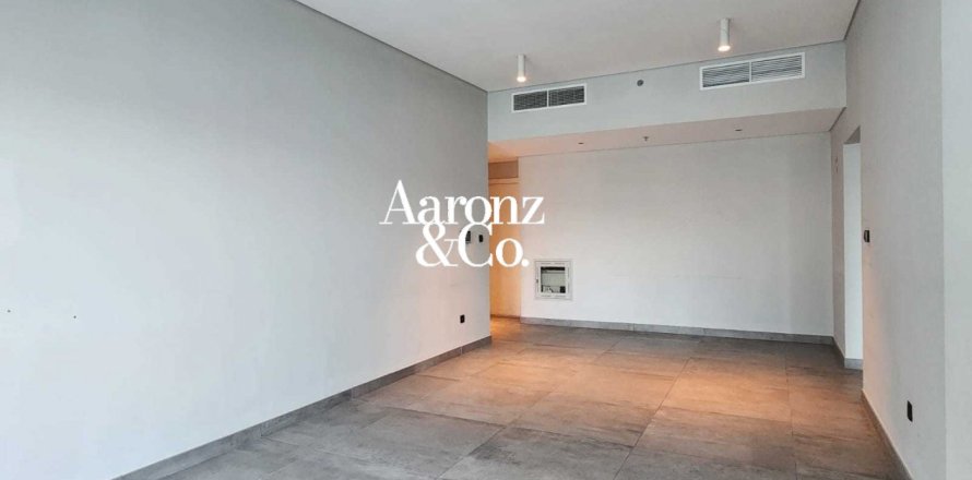 Apartment in Jumeirah Village Triangle, Dubai 3 bedrooms, 203 sq.m. № 112329
