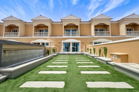 تاون هاوس في Jumeirah Village Triangle, دبي 2 غرف نوم, 152 م² رقم 105229